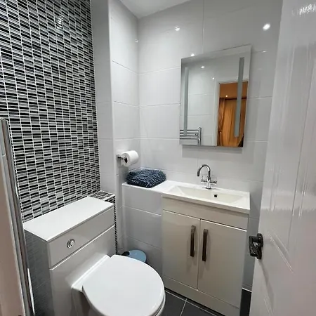 La Vida In Casa * Thamesmead (Greater London)