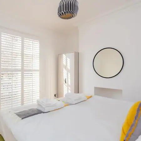 Apartment Luxury 2 Bedroom Garden Flat - Hackney London