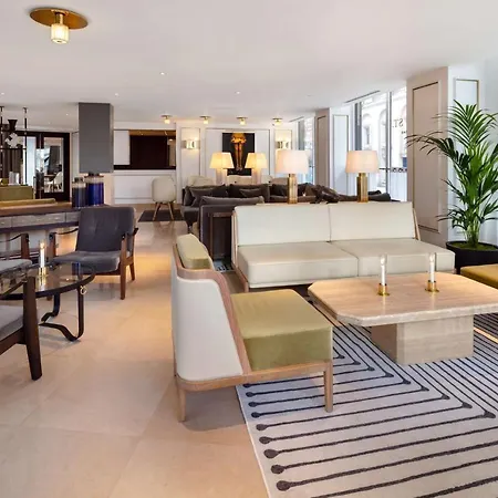 Radisson Blu Hotel, Bond Street 4*