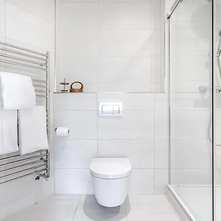 Apartment Be - The Soho Residences