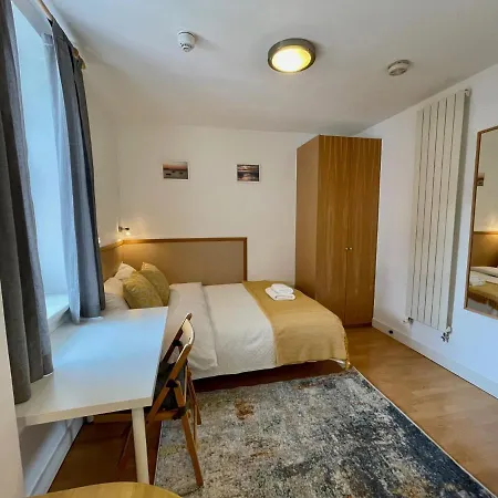 Brandenburgh House London