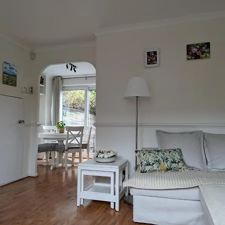 Cosy House With A Garden Holiday home