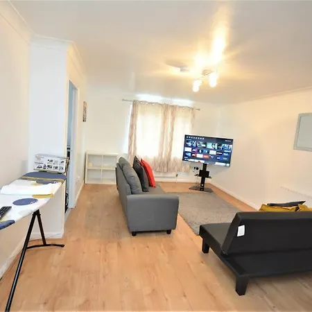 Apartment Spacious Two-bedroom