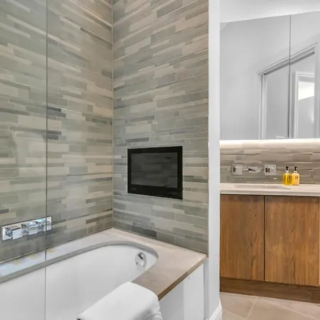 Be - The Bayswater Residences