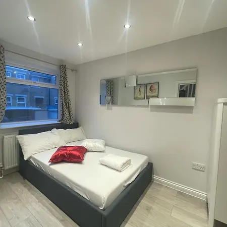 Holiday home 2a Seymour Road Sutton (Greater London)