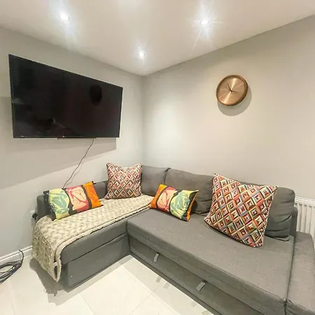 Holiday home 2a Seymour Road Sutton (Greater London)