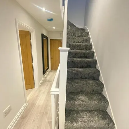 2a Seymour Road Sutton (Greater London)