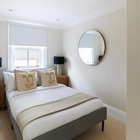 Apartamento The South Kensington Wonder - Trendy 3bdr House With Garden Londres