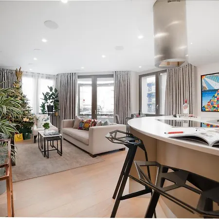 Stunning Modern Close To Hyde Park By Underthedoormat Apartment