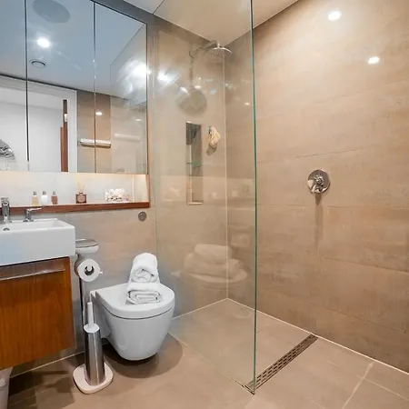 Stunning Modern Close To Hyde Park By Underthedoormat Apartment *