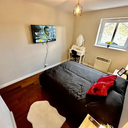 O2 Arena Luxury Flat Sleeps 6 With Parking Apartment *