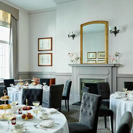 Marriott County Hall Hotel 5*