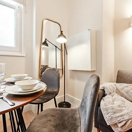 Modern In Paddington Free Wifi By Aparts * London