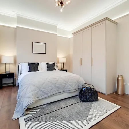 The Argyle Collection Near Kings Cross St Pancras * Londres