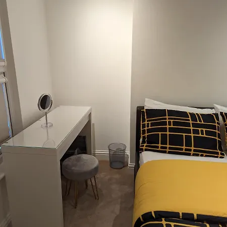 Apartment Fully-equipped Flat In The Of *