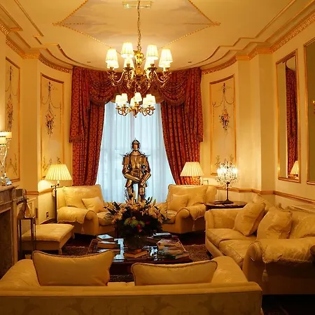 The Colonnade 4*