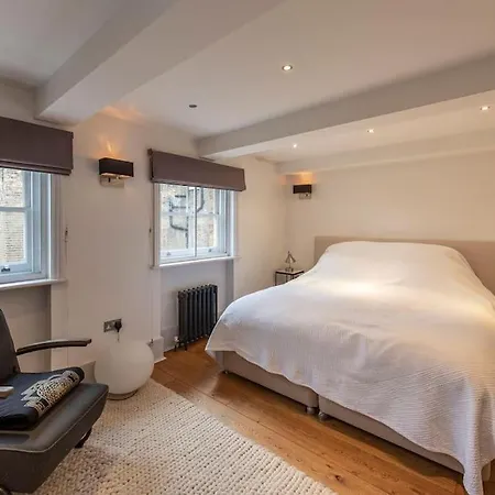 Apartment Stunning 3 Bed Townhouse In The Heart Of Mayfair London