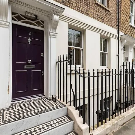 Stunning 3 Bed Townhouse In The Heart Of Mayfair *