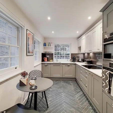 The Argyle Collection Near Kings Cross St Pancras London