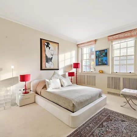 Apartment Three Bedroom Flat In Belgravia