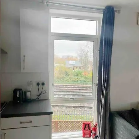 Lovely One Bedroom With Balcony Apartment