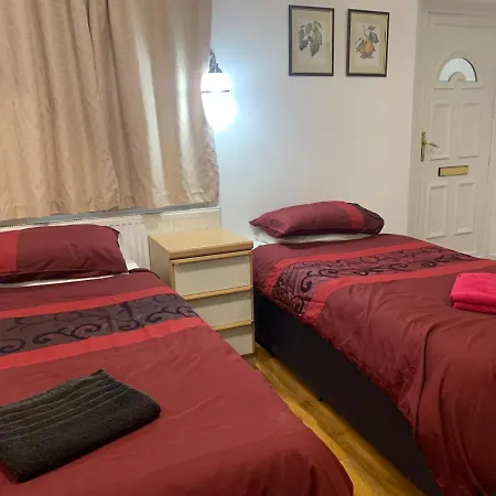 The Dharma Guest house 2*