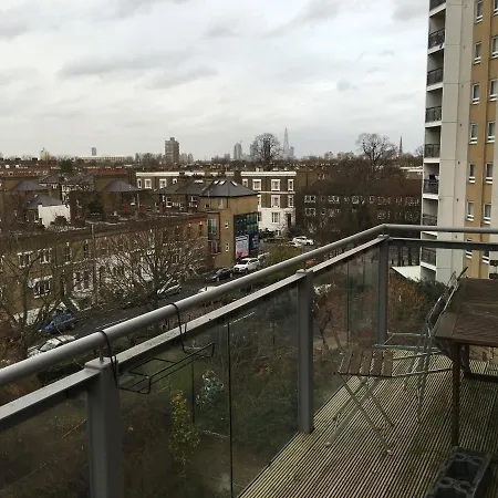 Brixton/clapham 2 Bed Flat, Large Balcony, Parking Apartment