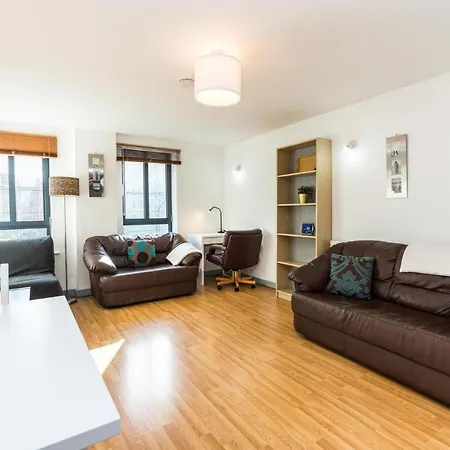 Modern In Appartamento