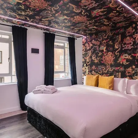 Fitzrovia 2 *