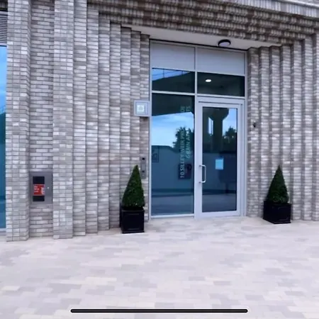 Apartment Luxury 1 Bedroom East