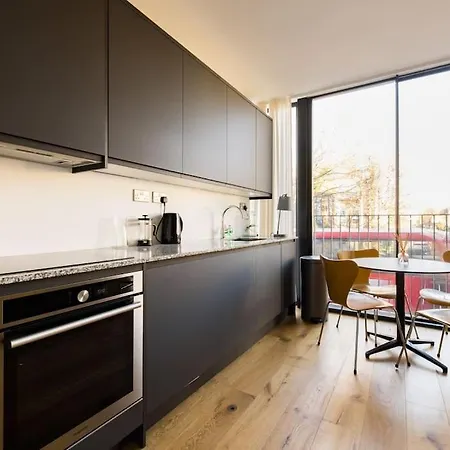 Cool Loft In Fashionable East Apartment London
