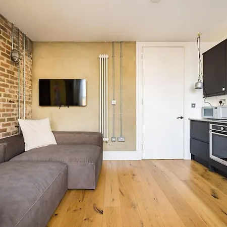 Cool Loft In Fashionable East