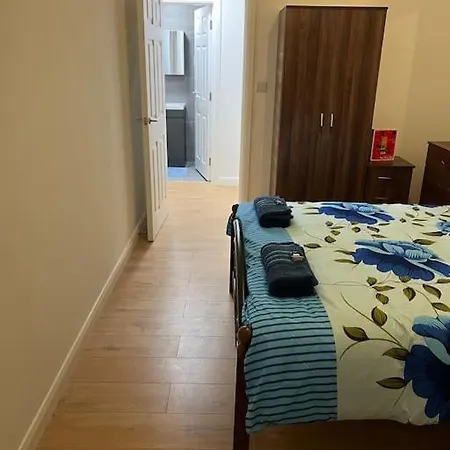 004- Brand New 1 Bedroom F1 Apartment *