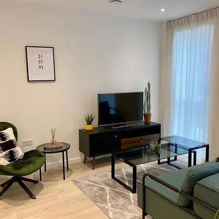 Apartment Luxury 1 Bedroom East