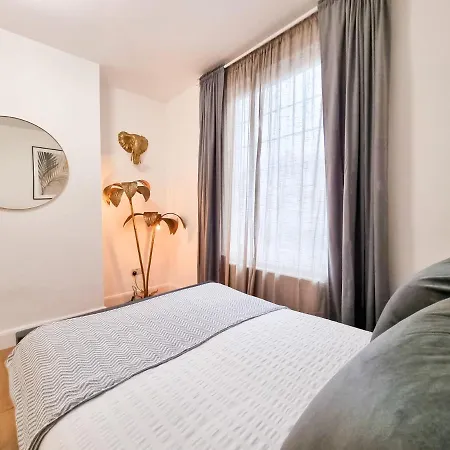 Designer Flat With Parking Near Peckham & Brixton Apartment London