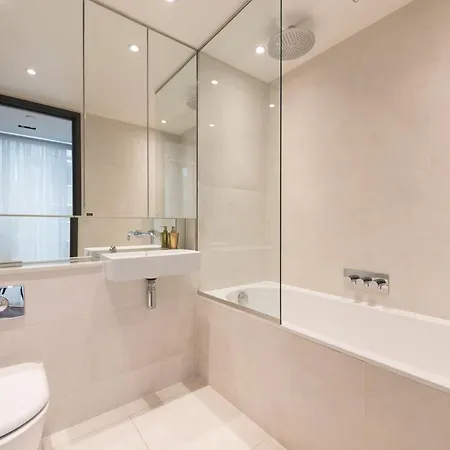 New Build-air Con-2 Bedroom-two Bathrooms 3 * Londres