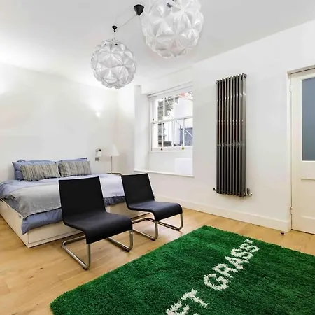 Stunning Notting Hill, 3 Bd, Fine Street, Garden *