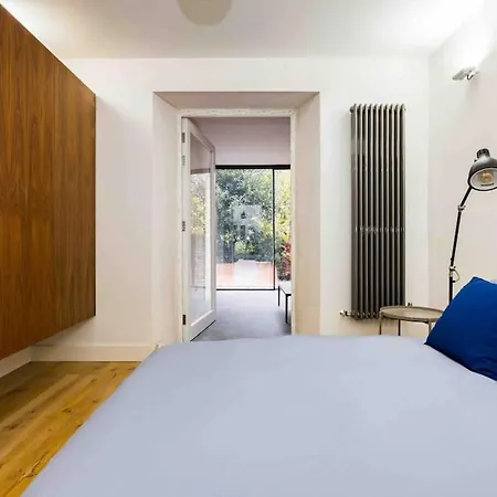 Stunning Notting Hill, 3 Bd, Fine Street, Garden Apartment *