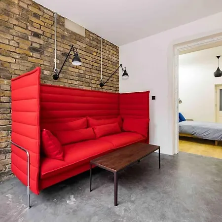 Stunning Notting Hill, 3 Bd, Fine Street, Garden * London