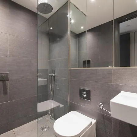 New Build-air Con-2 Bedroom-two Bathrooms 3 * Londres