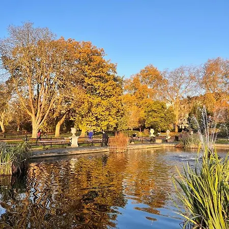 Hyde Park,3 Min Walk,family Home! 2 Bedrooms & 2 Bathrooms Apartment! Fantastic Location * London