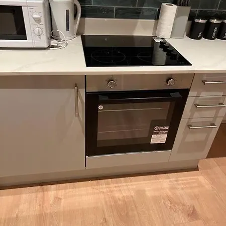 011- One Bedroom In F3 *