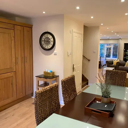 Notting Hill 3br Townhouse With Ensuite Bathrooms - Ideal For Families