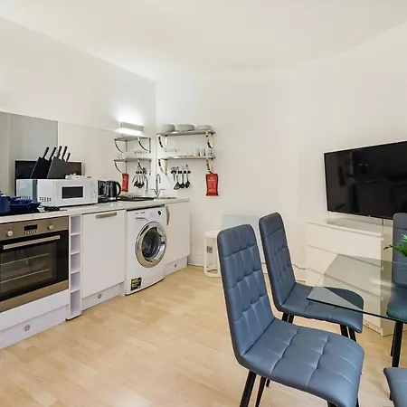 Apartment Tottenham Court Road