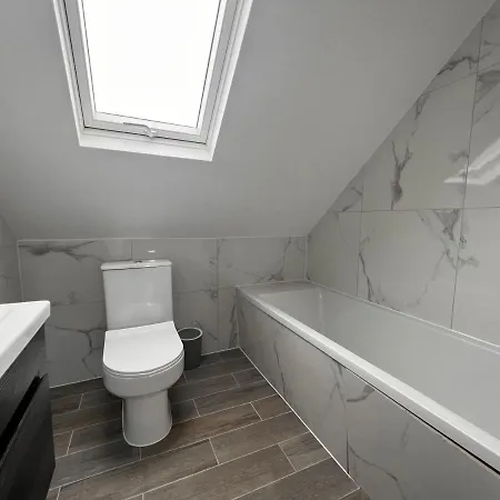 Apartment Star Finchley Road 3-bed Abode London
