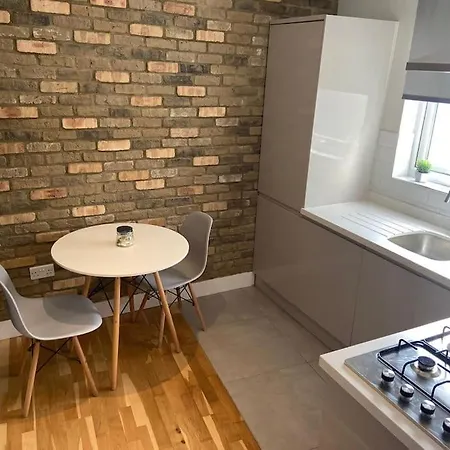 Apartment Balham High Road *