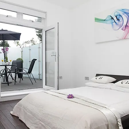 Apartment Lets - I3