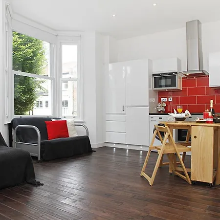 Apartment Lets - I3 *