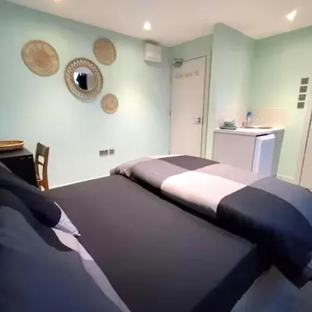 Guest house Letzi Premium Cozy Retreat Private En-suite Rooms, Heathrow Airport *