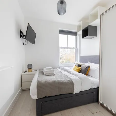 Double Bedroom In Tufnell Park With Wifi * Londyn